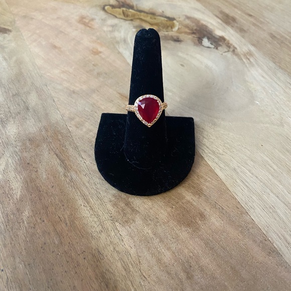 SIZE 8 RING BRIDAL WEDDING RING - Picture 2 of 2